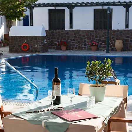 Mathios Hotel 3*