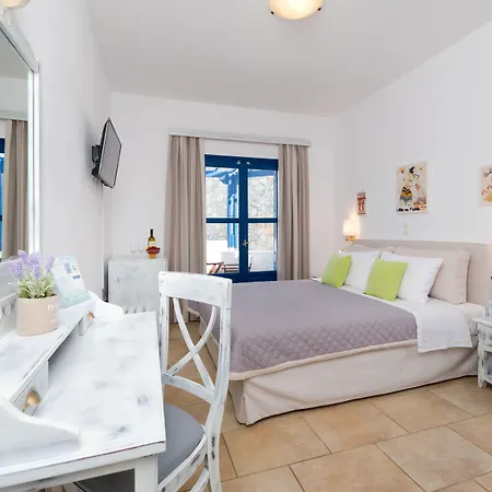 Mathios Hotel