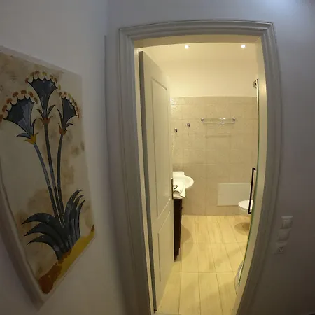 Mathios Hotel 3*