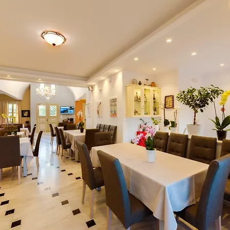 Hotel Mathios